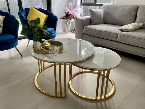 Simple Classy Living Room Ideas, Nested Center Table, Grey Gold Living Room Ideas, Teapoy Table Design, Sofa Center Table Design, Marble Nesting Coffee Tables, Gold Center Table, Grey Modular Sofa, Small Center Table