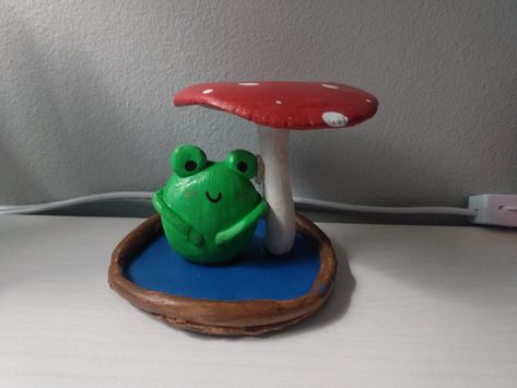 i made this with clay <3 ib: @jellybean.celine on tiktok Jellybean Celine, Clay Frog, Water Animals, Clay Creations, Frogs, Lily, Water, Animals, Quick Saves