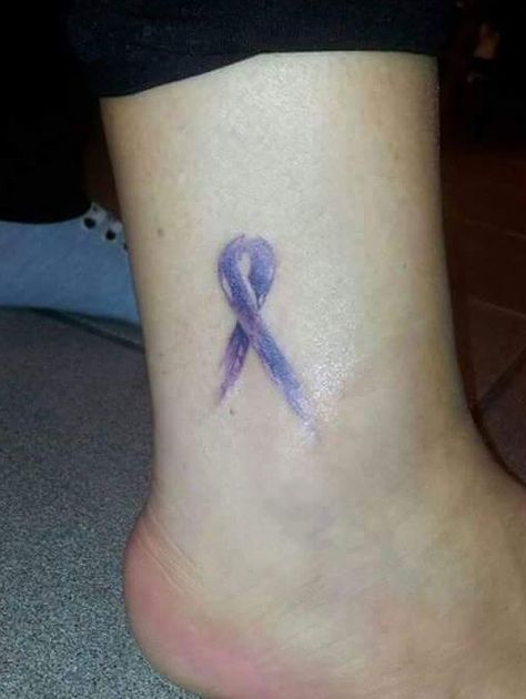 Tattoo ibd crohn colitis ulcerosa purple ribbon Purple Ribbon Tattoos, Crohns Tattoo, Pink Ribbon Tattoos, P Tattoo, Ribbon Tattoos, Pretty Toe Nails, Dad Tattoos, Purple Paint, Awesome Pictures