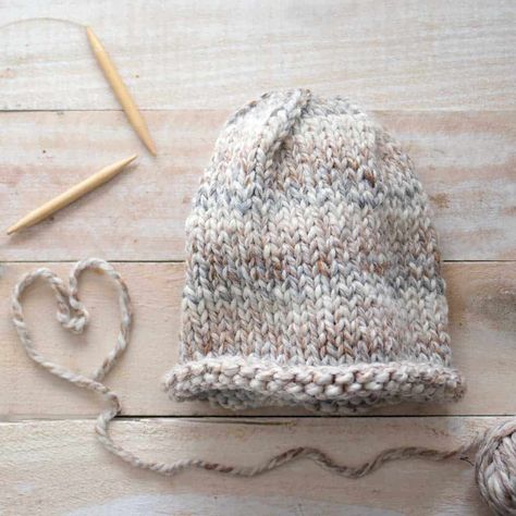 Knitting With Circular Needles Beginner, Knitting With Circular Needles, Knit Hat Pattern Free Circular Needles, How To Knit With Circular Needles, Easy Knitted Hats For Beginners, Circular Knitting Patterns Free, How To Knit A Hat For Beginners, How To Knit A Beanie, How To Knit A Hat