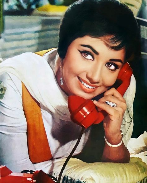 Sadhana Shivdasani, हिंदी शायरी, Film Icon, Vintage Bollywood, One And Only, The Movie, Actresses, Film, Photographer