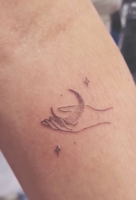 Gradient Moon Tattoo, Faded Moon Tattoo, Christian Moon Tattoo, Dainty Crescent Moon Tattoo, Moon Sky Tattoo, Moon Tattoo Linework, Delicate Moon Tattoo, Fineline Moon Tattoo, Moon Song Tattoo