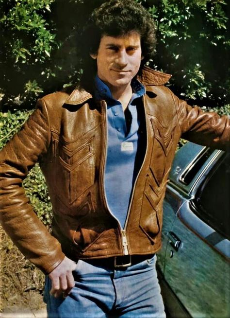 Photos From The 70s, Paul Michael Glaser, David Soul, 70s Tv Shows, Starsky & Hutch, Handsome Older Men, Hottest Male Celebrities, Classic Television, Retro Tv