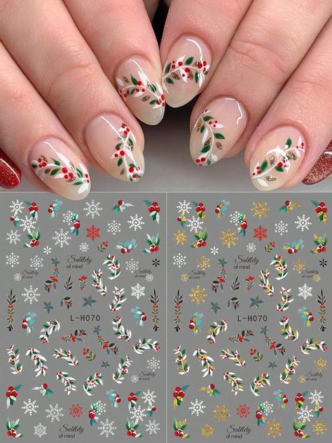 Red And Green Snowflake Nails, Christmas Garland Nails, Holly Leaf Nails, Christmas Nails With Stickers, Holly Nails Christmas, Garland Nails, Christmas Nails With Charms, Green Glitter Christmas Nails, Christmas Nails Holly