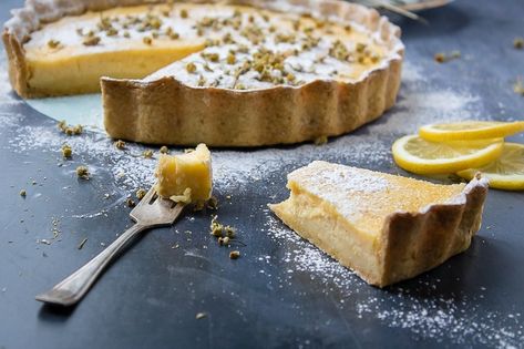 Easy Lemon Tart, Chamomile Recipes, Chamomile Tea Recipe, Veggie Desserts, Lemon Tart Recipe, Lemon Custard, Homemade Pastries, Herbal Recipes, Pastry Crust