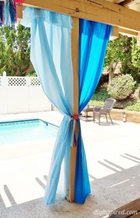 Turn colorful plastic table cloths into curtains for birthday parties or play rooms. Park Gazebo Birthday Decorating Ideas, Table Cloth Curtains Diy, Pavillion Party Decorations Park, Pavilion Birthday Party, Park Pavilion Decorations Birthday, Frozen Pool Party, Park Party Decorations, Frozen Fever Birthday, Curtains Diy