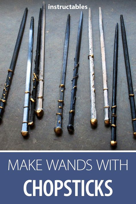 Diy Chopsticks, Chopsticks Crafts, Harry Potter Wands, Cumpleaños Harry Potter, Magic Crafts, Festa Harry Potter, Diy Wand, Theme Harry Potter, Sand Crafts