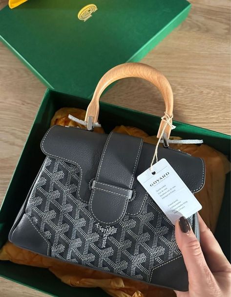 hkadavy on LTK Goyard Saigon, Goyard Bag, Fashion Buyer, Chic And Elegant, Timeless Handbag, Luxe Fashion, Exclusive Bag, Personal Shopping, Bags Shoes