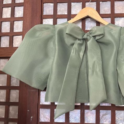 New Design Top For Women, Modern Filipiniana Outfit Classy, Casual Filipiniana Outfit, Green Organza Dress, Green Filipiniana, Filipiniana Top, Filipiniana Bridesmaid Dresses, Dress Modern, Sunday Top