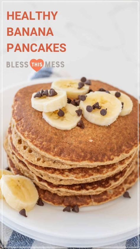 Made without flour, oil, or sugar, these healthy banana pancakes are such a lovely and easy recipe for mornings when you want a special breakfast that's guilt-free. #bananapancakes #easypancakes #blenderpancakes #bananapancakerecipe #pancakerecipe #homemadepancakes Chocolate Chip Banana Pancakes, Homemade Banana Pancakes, Easy Pancake Batter, Banana Chocolate Chip Pancakes, Easy Banana Pancakes, Best Pancake Recipe, Banana Pancakes Recipe, Pancakes From Scratch, Chocolate Chip Banana