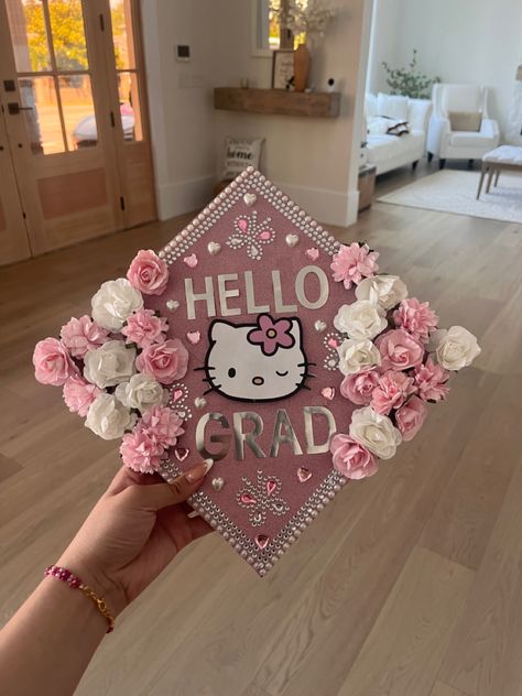 Hello Kitty Graduation Cap, Hello Kitty Graduation, Creative Graduation Caps, Pink Graduation, Graduation Cap Decoration Diy, High School Graduation Cap, College Graduation Cap Decoration, Grad Cap Designs, Diy Graduation Cap