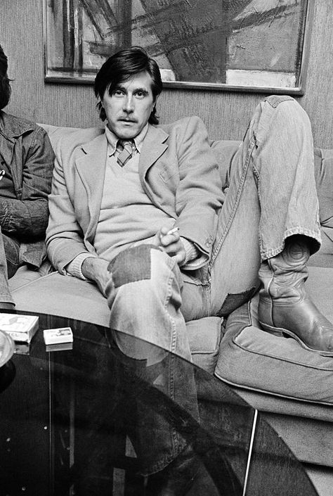 Music Poses, Nerd Boyfriend, Bryan Ferry, Steve Winwood, Roxy Music, Gents Fashion, Dad Fashion, Fred Astaire, Cary Grant