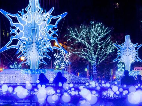 Want to visit the Sapporo Snow festival in 2020? Check the dates, how to get the main venues, schedule and the history of this top Winter Festival in Japan. Sapporo Snow Festival, Festival Japan, Winter Light Festival, Snow Festival, Lights Festival, Winter In Japan, Festival Dates, Snow Sculptures, Event Stage