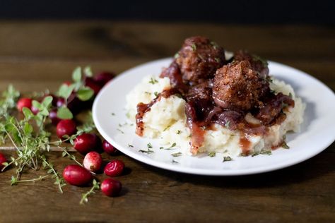 Savory Cranberry Vegan Meatballs with Mashed Potatoes — 86 Eats Burger Meatballs, Beyond Beef Recipes, 86 Eats, Beyond Meat Recipes, Winter Sides, Plant Based Dinners, Beyond Burger, Beyond Meat Burger, Holiday Meal Ideas