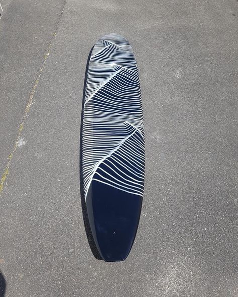 Surfboard Spray Paint, Surfboard Spray Paint Design, Custom Surfboard Design, Surf Board Designs Surfboard Art, Painted Surfboard Ideas, Black And White Surfboard, Painted Surfboard, Surfboard Drawing, Surfboard Brands