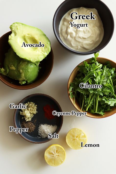 Avocado Lunch Recipes, Avocado Yogurt Dip, Avocado Lunch, Avocado Yogurt, Greek Yogurt Recipes, Salad Dressing Recipes Homemade, Yogurt Dip, Dip Recipes Easy, Lean Belly Juice