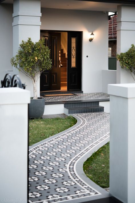 Tiles For Front Entrance, Porch Tiles Outdoor, Old Interior Doors, Tessellated Tiles, Porch Tiles, English Tiles, Tiles Designs, Porch Tile, Exterior Wall Tiles