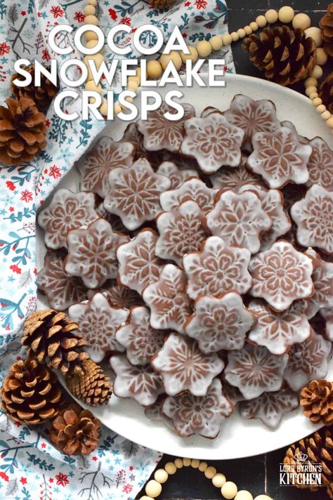 Cocoa Snowflake Crisps are made with cocoa and salted butter which help to make them super chocolatey and buttery with a crisp texture. Top with a sugary glaze to make them extra tasty and festive! Crispy Chocolate Cookies, Italian Almond Cookies, Lord Byron, Cookies Recipes Christmas, How To Make Cookies, Salted Butter, Chocolate Cookies, Chocolate Flavors, Christmas Treats