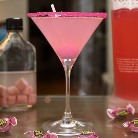 12 Dirty Drinks for Certified Freaks ONLY! - Tipsy Bartender Peach Schnapps Drinks, Rum Mixed Drinks, Pink Lemonade Vodka, Pink Vodka, Valentine Candle, Blow Pop, Candy Cocktails, Candles Birthday, Dessert Shots