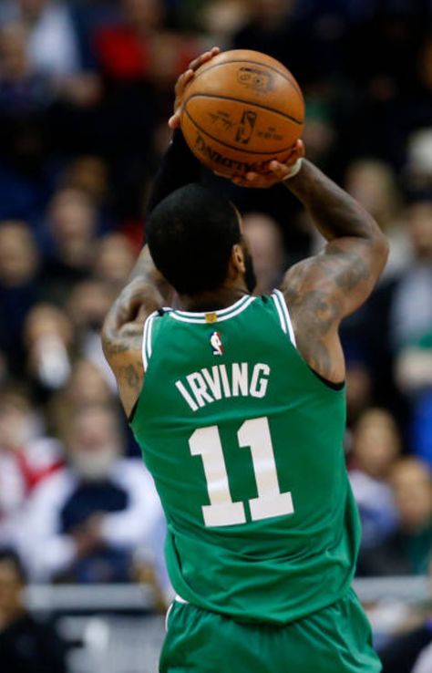 This man shows up to his opponents city and gets MVP chants. He deserves every moment. 28 points 5 rebs 6 ast vs Wizards. #KyrieIrving Kyrie Irving Logo, Kyrie Irving Celtics, Irving Wallpapers, Uncle Drew, Basketball Players Nba, Funny Sports Memes, Basketball Photos, Basketball Skills, Basketball Is Life