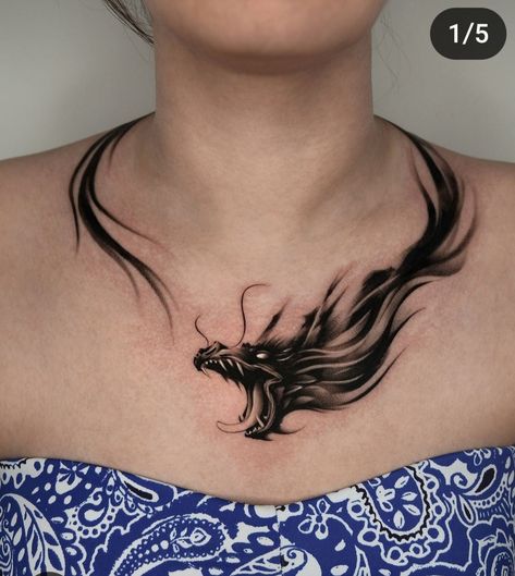 Snake Neck Tattoo For Guys, ဖန်စီပုံများ Tattoo, Neck Dragon Tattoo, Minimal Dragon Tattoo, Men Neck Tattoo Ideas, Mini Dragon Tattoo, Collarbone Tattoo Men, Dragon Neck Tattoo, Cross Neck Tattoo