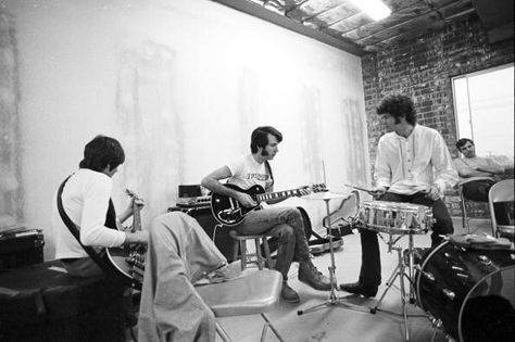 The Monkees rehearsing for Glen Campbell Mickey Dolenz, Pete Seeger, Michael Nesmith, Peter Tork, Davy Jones, The Monkees, Band Photos, Music Library, The Good Old Days