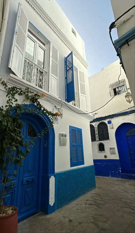 North African Architecture, Asilah Morocco, Morocco Aesthetic, Moroccan Aesthetic, Tangier Morocco, African Architecture, Moroccan Inspiration, Mediterranean Lifestyle, Visit Morocco