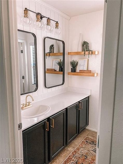 Dr Horton Homes, Sea Lavender, Henderson Nv, Downstairs Bathroom, Upstairs Bathrooms, Bathroom Inspo, Bathroom Styling, Home Insurance, Common Area