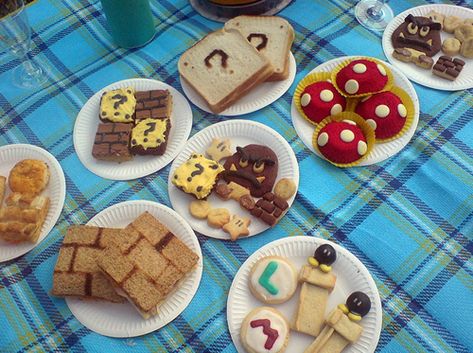 super mario picnic Geek Food, Mario Bros Party, Super Mario Birthday Party, Mario Birthday Party, Super Mario Birthday, Super Mario Party, Mario Birthday, Cooking Channel, Mario Party