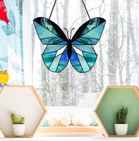 Butterfly Stained Glass Pattern, Butterfly Stained Glass, Butterfly Patterns, Diy Stained Glass Window, Modern Stained Glass, Stained Glass Pattern, Stained Glass Paint, Stained Glass Butterfly, Stained Glass Suncatchers