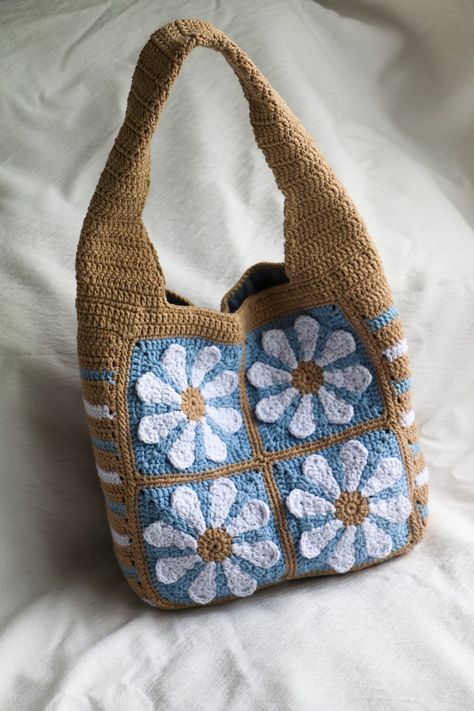 Daisy Crochet Bag, Granny Square Hobo Bag ,Afghan Shoulder Bag, Flower Tote Bag, Vintage Style, Beach Bag Daisy Crochet Bag, Crochet Bag Granny Square, Crochet Bag Granny, Daisy Crochet, Flower Tote Bag, Flower Tote, Bag Flower, Personalized Mother's Day Gifts, Bag Vintage