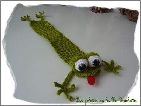 GRENOUILLE MARQUE PAGE Marque Page Crochet, Marque-pages Au Crochet, Book Markers, Amigurumi Pattern, Crochet Amigurumi, Free Crochet, Baby Mobile, Amigurumi, Couture