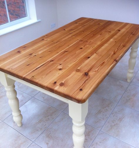 Table Painting Pine Furniture, Pine Furniture Makeover, Rustic Pine Furniture, Pine Dining Table, Pine Furniture, Pine Table, Furniture Paint, Shabby Chic Kitchen, Interior Design Diy