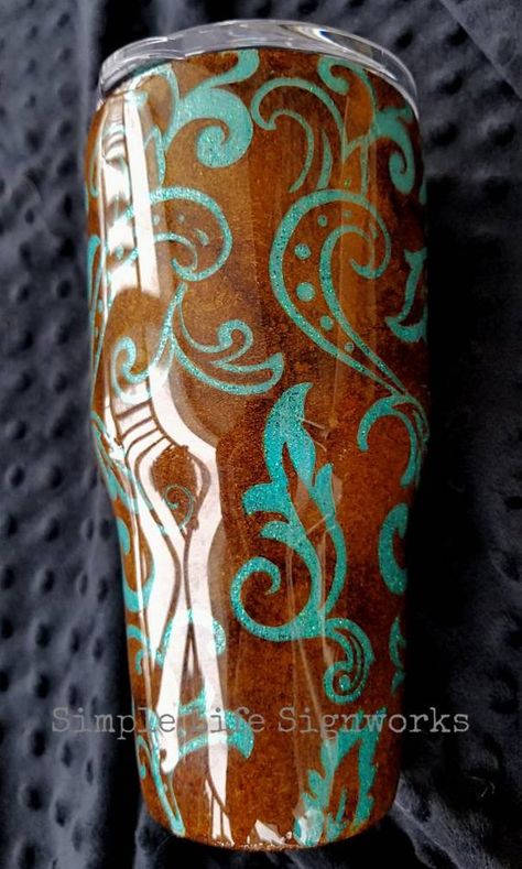 Vaso Yeti, Brown And Turquoise, Turquoise Glitter, Glitter Tumbler Cups, Filigree Pattern, Cup Crafts, Custom Tumbler Cups, Cute Car Accessories, Tumbler Cups Diy