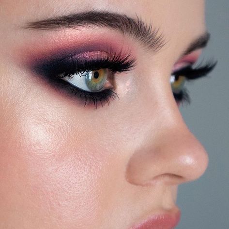 Minx Lashes, Julia Adams, Purple Smokey Eye Makeup, Maquillage On Fleek, Purple Smokey Eye, Fresh Makeup, Melt Cosmetics, Stunning Makeup, Face Forward