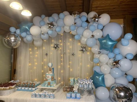 Baby Boy First Birthday Decoration Ideas, Blue Birthday Themes, 1st Birthday Decorations Boy, First Birthday Decorations Boy, Star First Birthday, 1st Birthday Boy Themes, Baby Birthday Party Theme, Boy Baby Shower Centerpieces, Baby Birthday Photoshoot