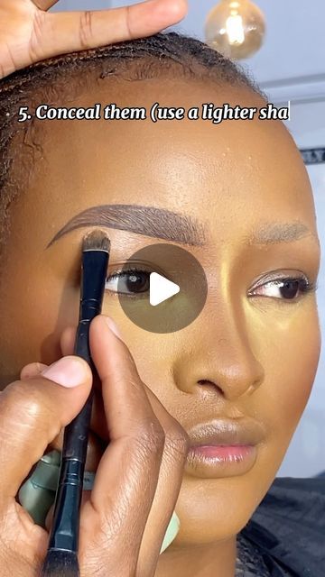 How To Carve Eyebrows, How To Shape Your Eyebrows, How To Draw On Eyebrows, How To Fill In Eyebrows, Eye Brows Tutorials, Combination Eyebrows, Eyebrow Shaping Tutorial, Diy Eyebrow Shaping, Brow Makeup Tutorial