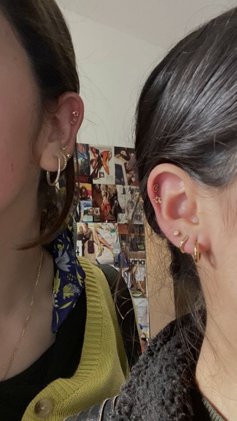 Best Friend Piercings, Matching Piercings Friends, Matching Piercings, Obx Summer, Summer Life, Helix Earrings, Summer 2024, Ear Piercings, Best Friend