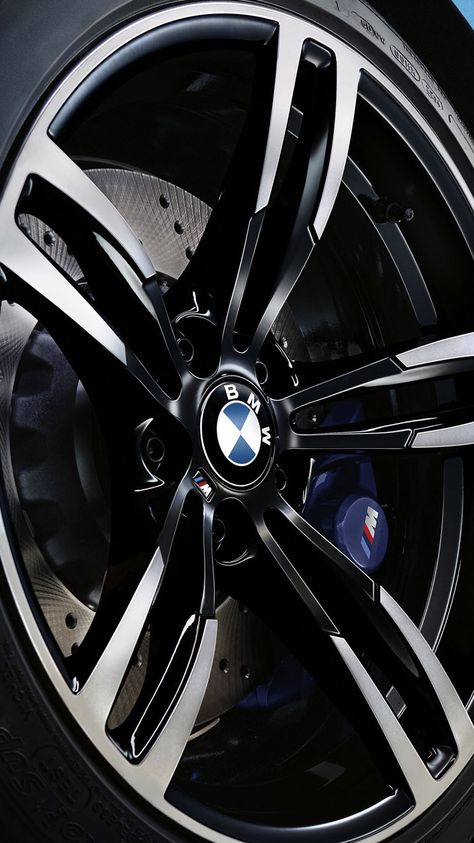 Car Rims Wallpaper, Bmw Rims Wheels, Bmw Poster, Bmw Iphone Wallpaper, Bmw 118, 2025 Moodboard, Bmw Custom, 370z Nismo, Bmw Black