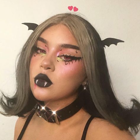 Halloween Makeup Looks Bat, Bat Makeup Look, Bat Costume Makeup, Bat Makeup Halloween, Underworld Costume, Bat Makeup, Artsy Makeup, Holloween Makeup, Creepy Halloween Makeup