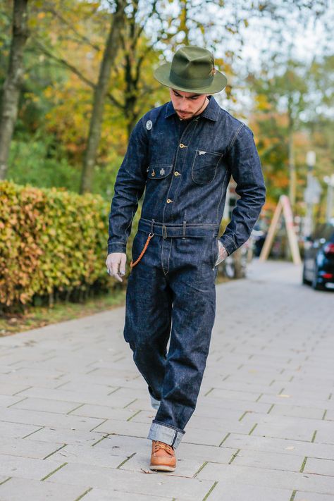 Amsterdam Denim Days Streetwear | Team Peter Stigter, catwalk show, streetwear and fashion photography Workwear Fashion Men, Denim Outfit Men, Denim Coverall, Military Parka, Men's Denim Style, Denim Street Style, Selvage Denim, Japanese Selvedge Denim, Workwear Style