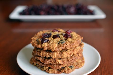 Harvest Cookies Recipe, Harvest Cookies, Craisins Recipes, Cranberry Oatmeal Cookies, Cranberry Cookies Recipes, Oat Cookie Recipe, Cranberry Oatmeal, Fall Cookie Recipes, Oatmeal Cranberry Cookies