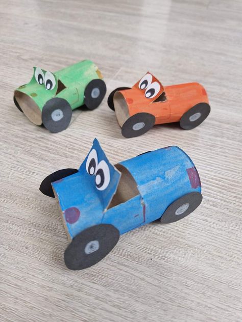 Kindergarten Craft Ideas, Diy Car Projects, Cardboard Challenge, Art School Ideas, Cheap Kids Crafts, Kindergarten Craft, Easter Crafts Preschool, January Activities, Toilet Roll Craft