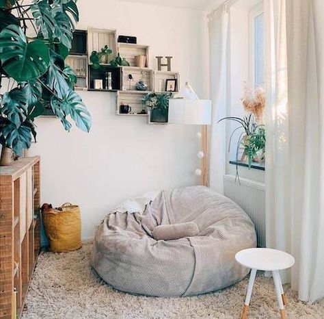 Room Ideas Aesthetic Bean Bag, Bean Bag In Bedroom Aesthetic, Bean Bag Aesthetic Room, Reading Corner Bedroom Small Spaces, Bean Bag Chair Living Room, Bean Bag Aesthetic, Cozy Corner Ideas, Cali Apartment, Girly Aesthetics