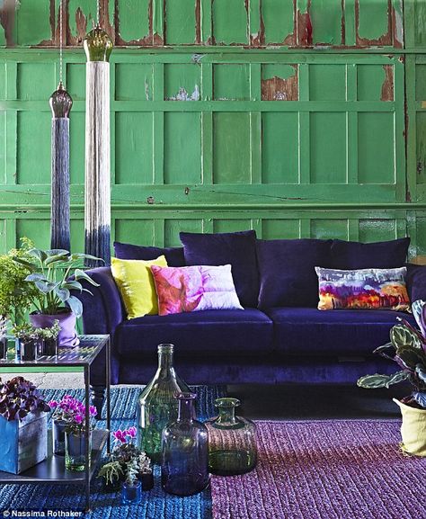 This one has navy in it too! I'm just trying to get a general sense of what kinds of colors to look for. :) Green Couch Blue Walls, Purple Couch, Pantone 2016, Purple Living Room, Green Couch, Purple Interior, Green Sofa, Deco Boheme, Living Room Green