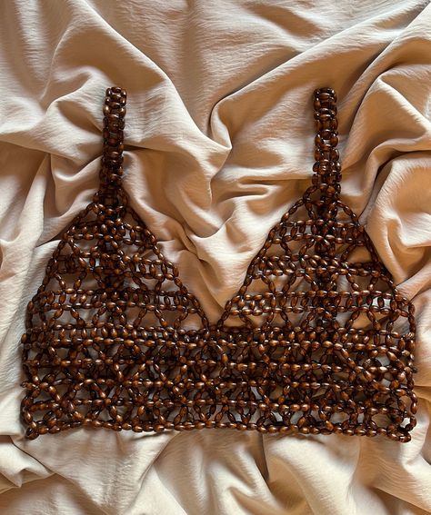 Brown Festival Outfit, Dark Rave Outfit, Beaded Bralette, Pearl Body Chain, Beaded Clothing, Diy Bralette, 2024 Crochet, Star Of The Day, Brown Crop Top