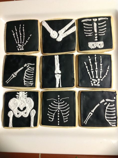 Skeleton Cookies, Medical Cookies, Deserts Cupcakes, Nurse Cookies, Doctor Cake, Cookies Halloween, Sugar Dough, Medical Theme, Creative Cookies