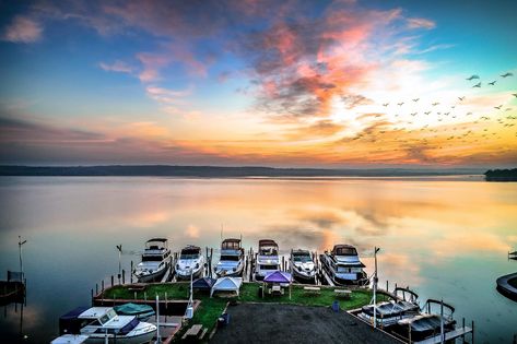 Best Lake Towns in America Wisconsin Beaches, Chautauqua Lake, Flathead Lake, Places To Rent, Lake Vacation, Grand Lake, Lake Havasu City, Summer Lake, Lake Havasu