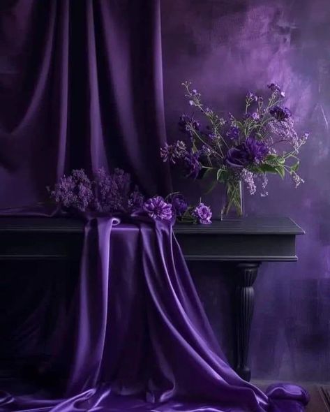 Purple Gothic, Purple Home Decor, Dark Purple Wallpaper, Aesthetics Wallpaper, Purple Color Palettes, Purple Vibe, Purple Rooms, Lavender Haze, Purple Things