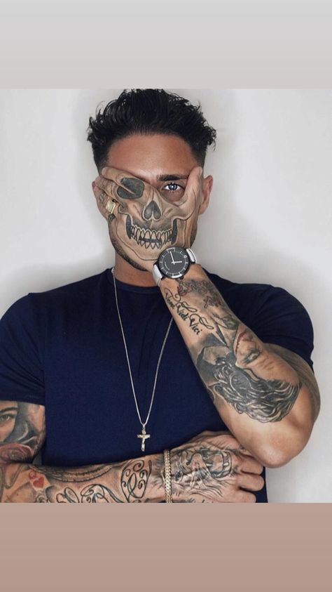 Meaningful Tattoos For Men, Full Hand Tattoo, Skull Hand Tattoo, Estilo Cholo, Torso Tattoos, Gangsta Tattoos, Full Sleeve Tattoo Design, Men Tattoos Arm Sleeve, Stylish Tattoo